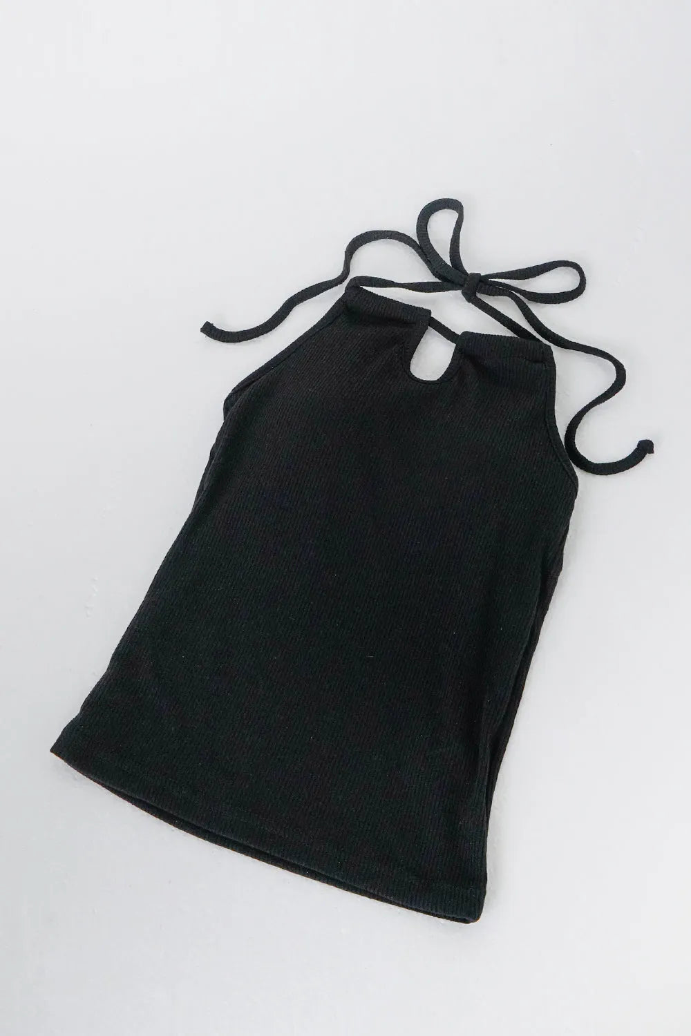 ホルターネックカップ付きキャミソール