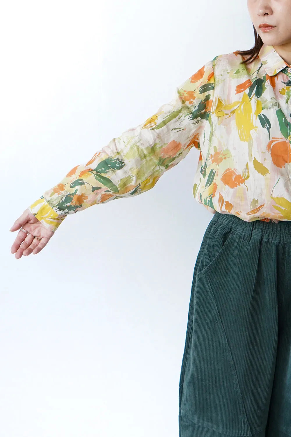 水彩ペイントリネンシャツ