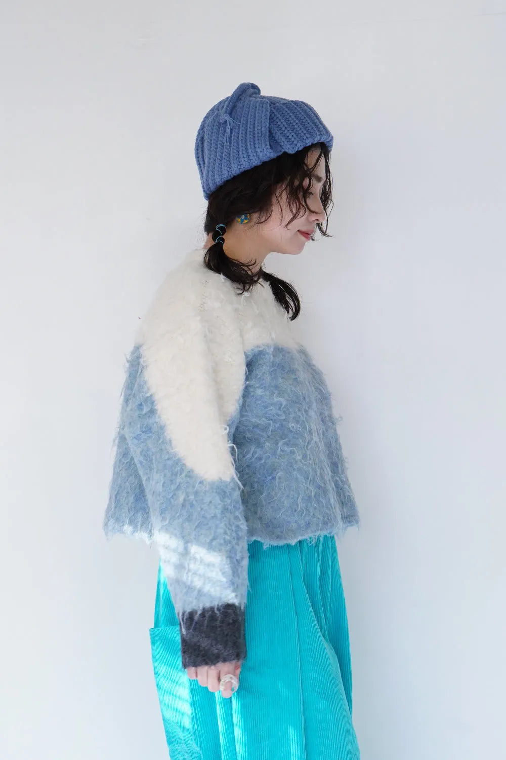 ウェーブ配色ショートニット