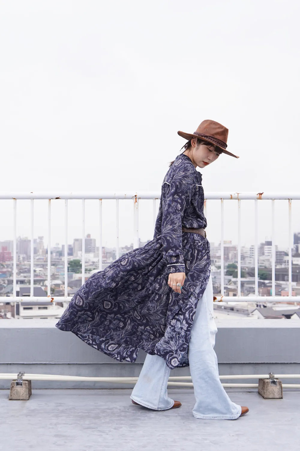 LILA n' citta】ペイズリー柄ティアードロングワンピース – LILA