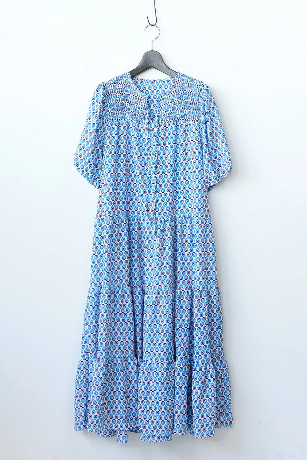 ボタニカル柄ネックシャーリングティアードワンピース