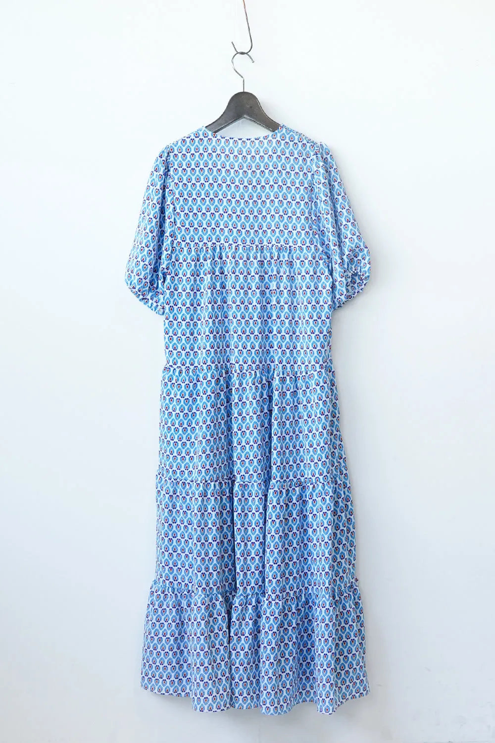 ボタニカル柄ネックシャーリングティアードワンピース