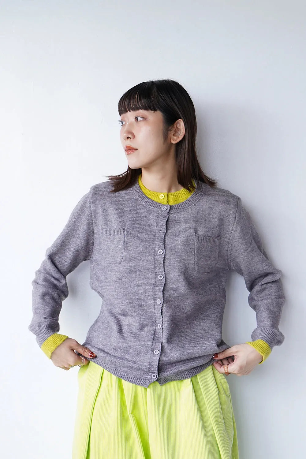 配色レイヤードショートカーデ