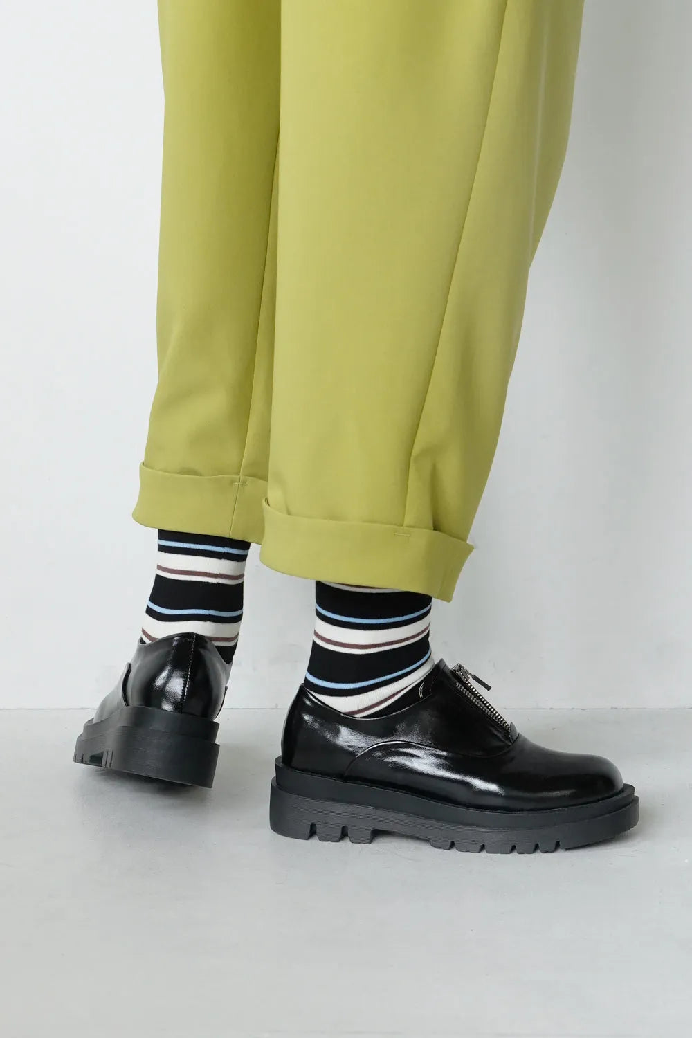 無地×マルチボーダーソックス