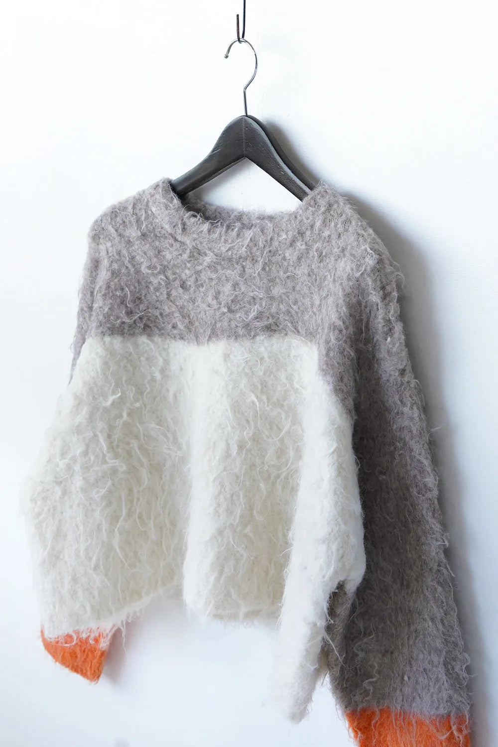 ウェーブ配色ショートニット