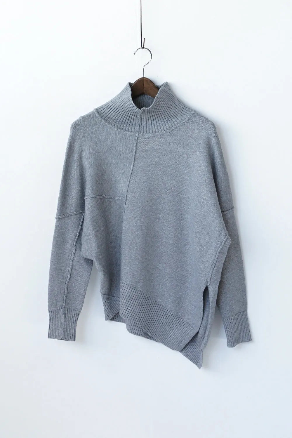 【MICALLE MICALLE】アンバランス変形タートルニット