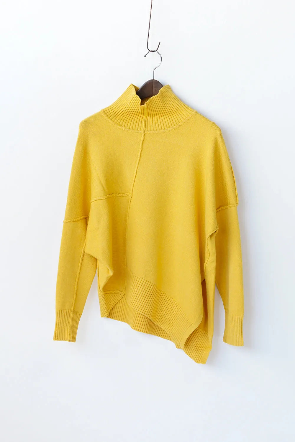 【MICALLE MICALLE】アンバランス変形タートルニット