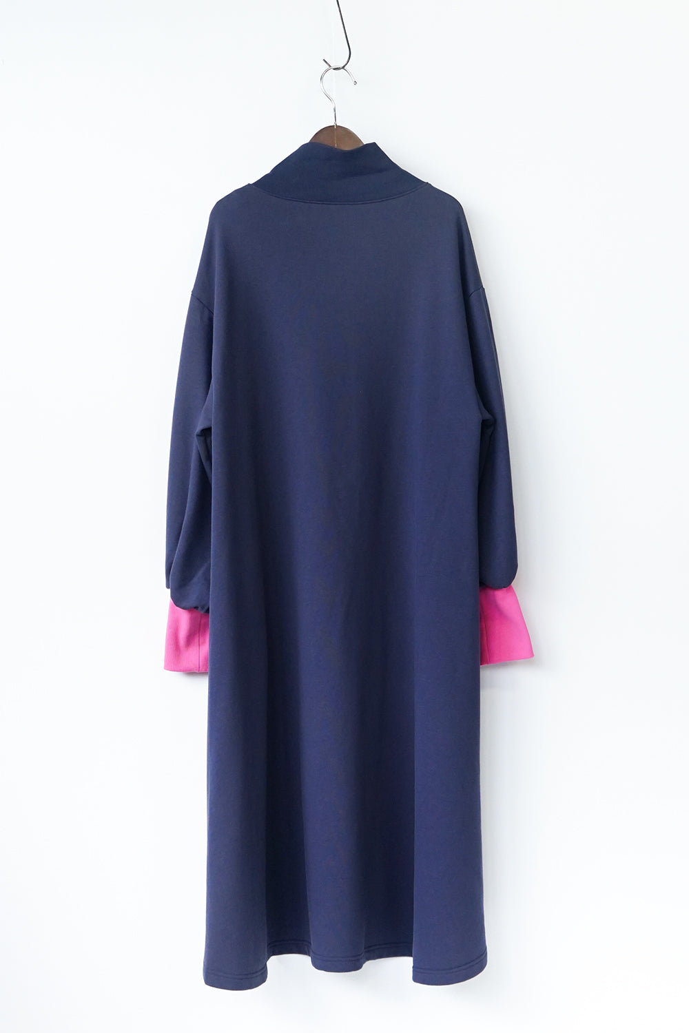 りか❗ワンピース他 LILA n' citta】裏毛ジップバイカラーワンピース – LILA & CITTA