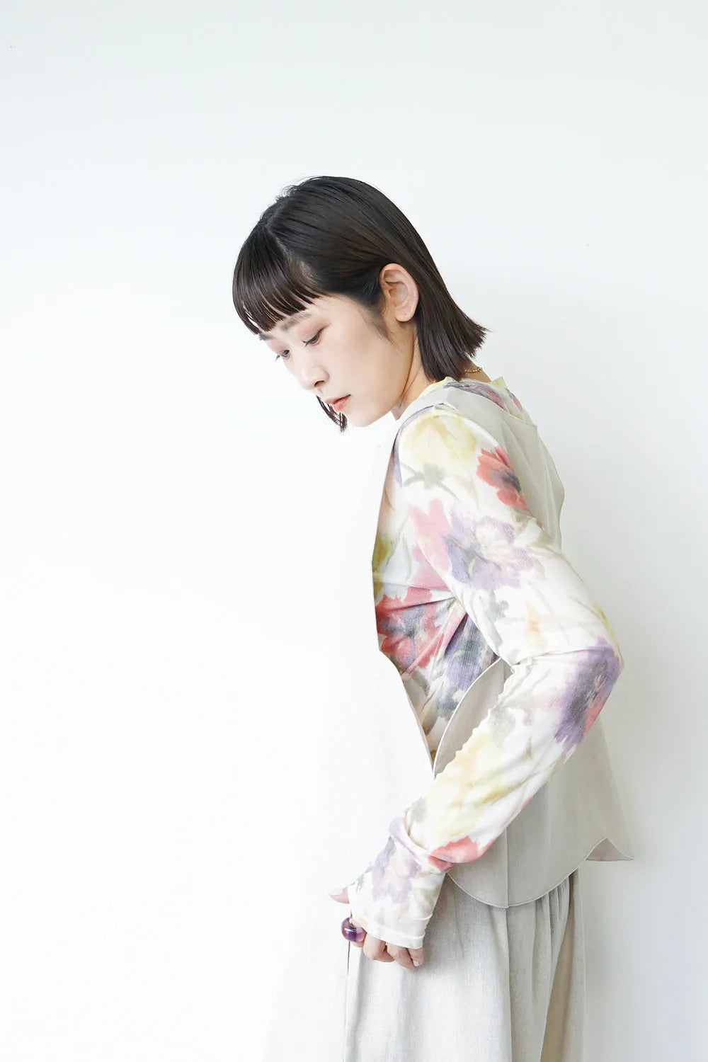 アシメスカラップ麻混ベスト