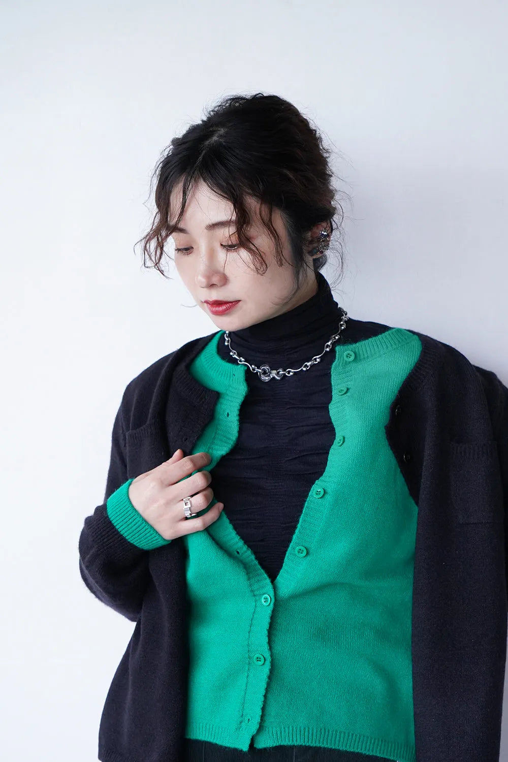 配色レイヤードショートカーデ