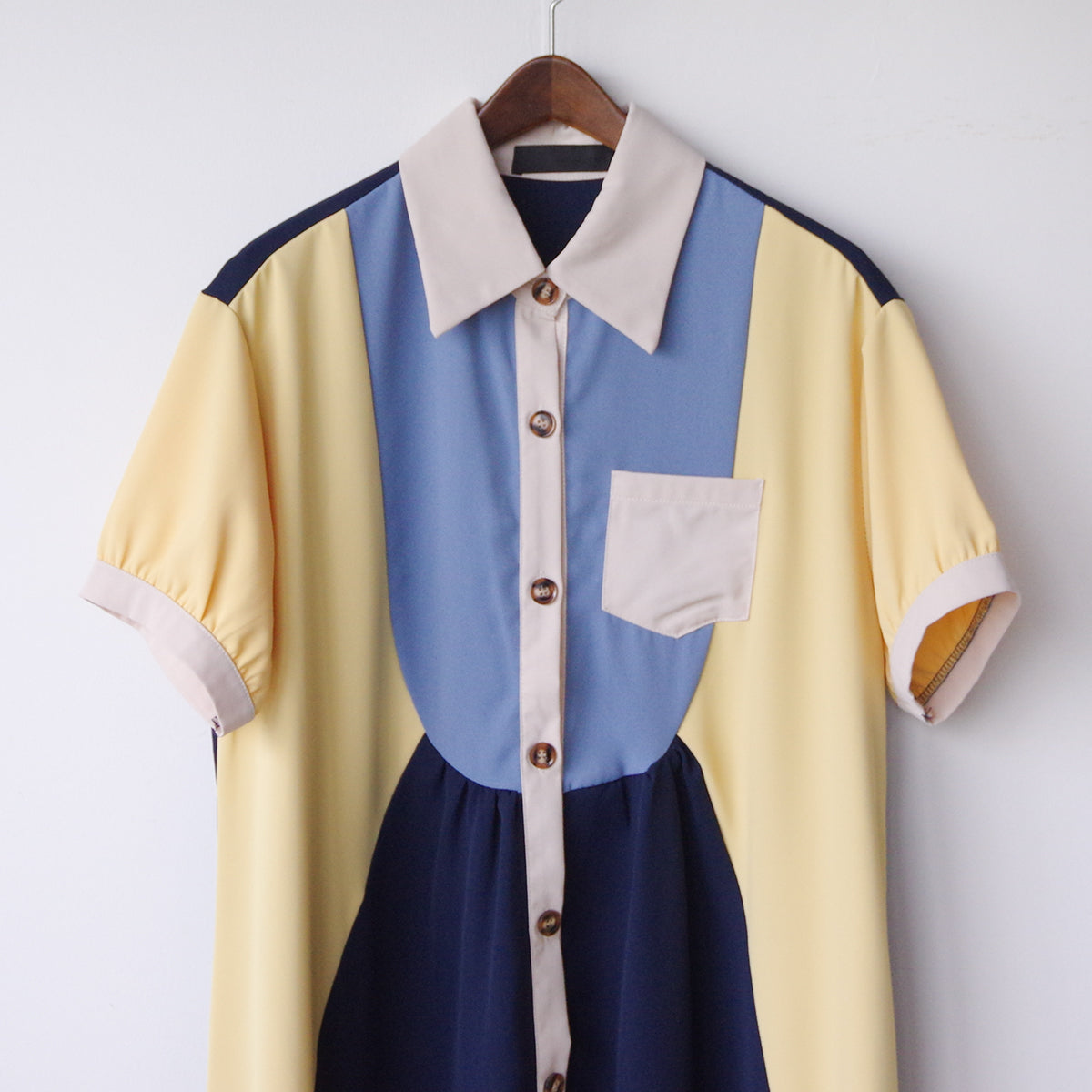 ✨美品✨モユル ビッグシャツ ワンピース バンドカラー 切替 変形 コクーン ✨美品✨モユル ビッグシャツ ワンピース バンドカラー 切替