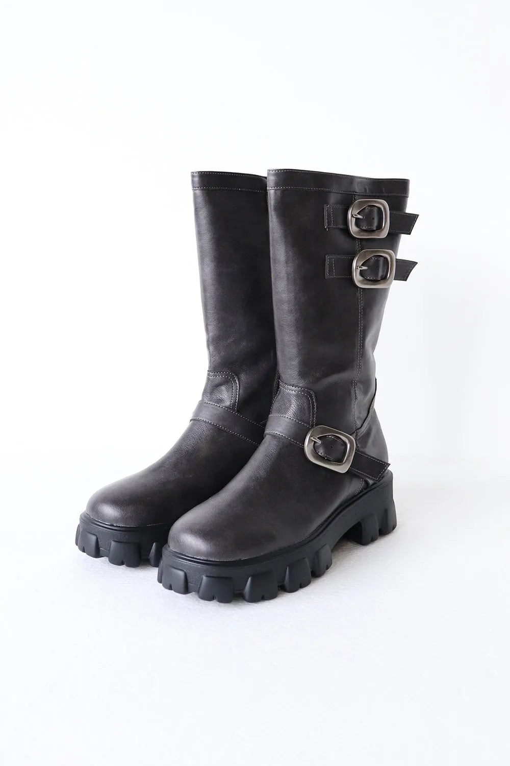 ベルトミドルブーツ