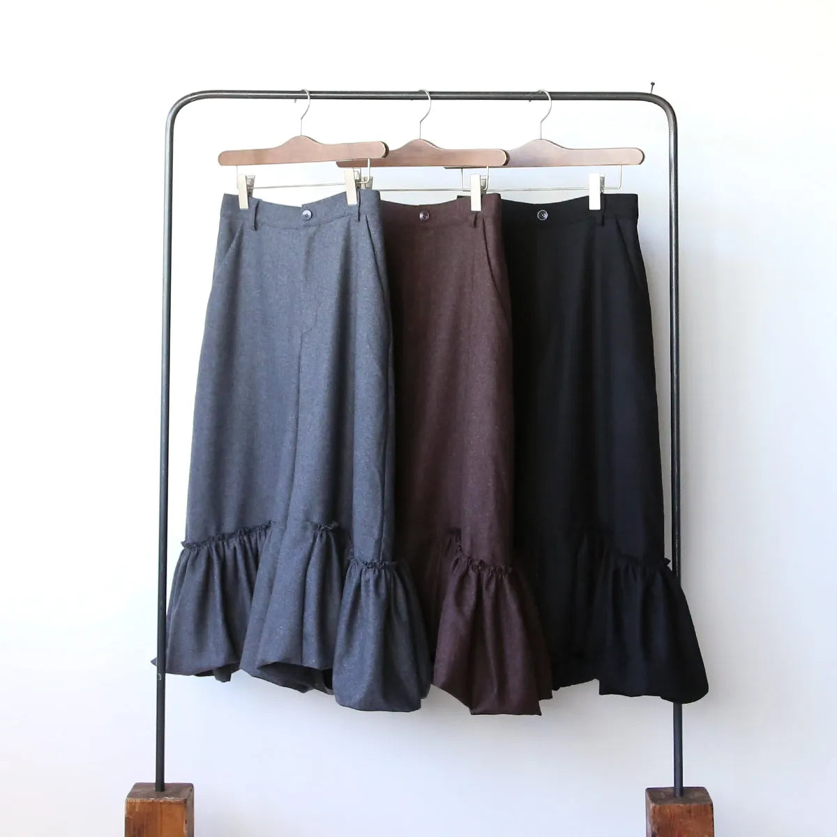 【LILA n’ citta】裾ギャザー切替パンツ