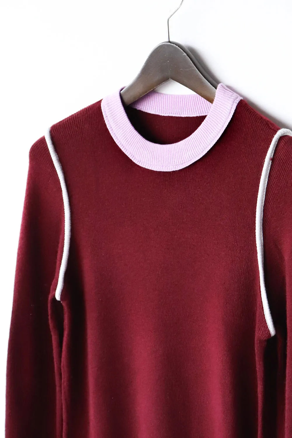 ホワイトライン配色ニットソー