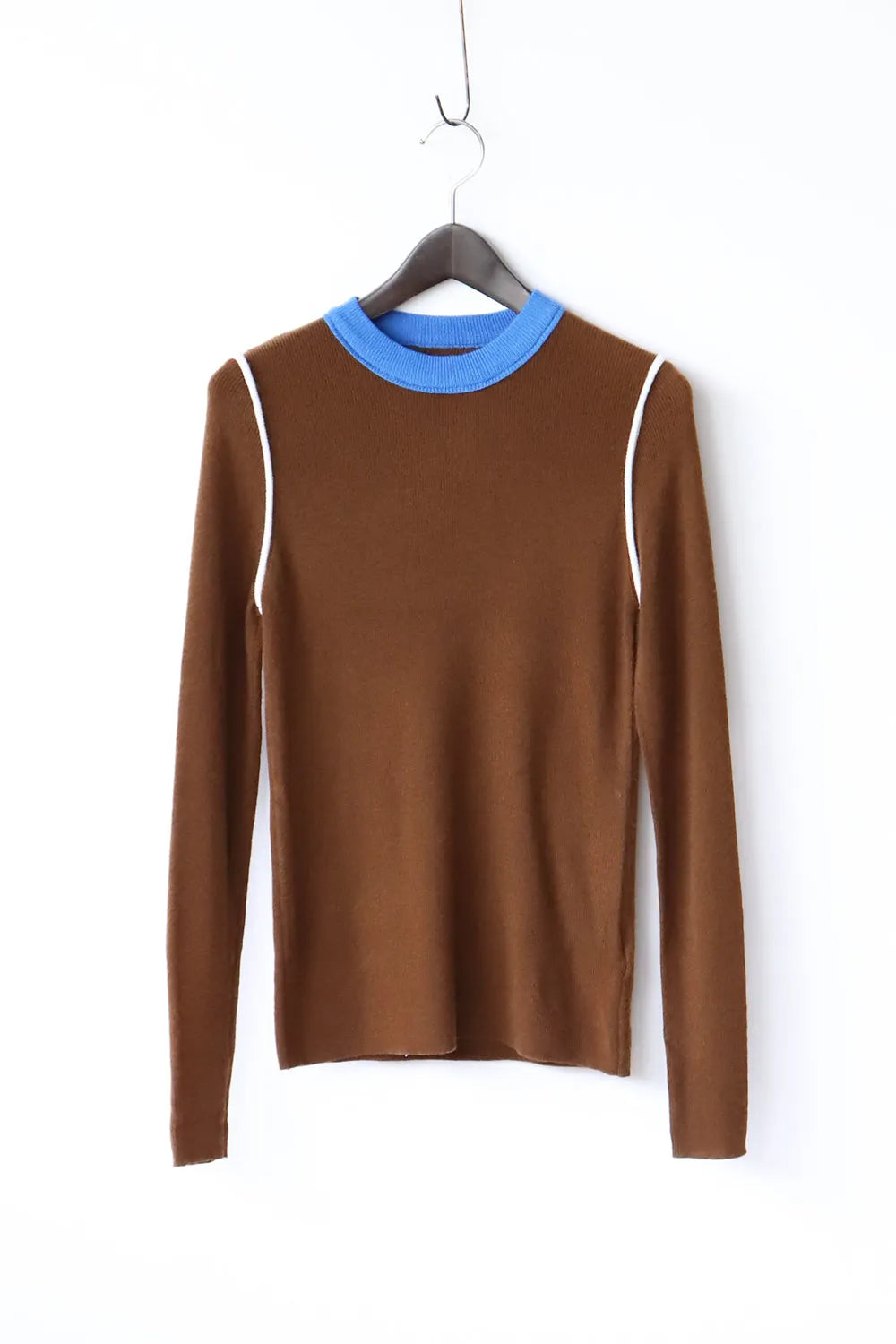 ホワイトライン配色ニットソー