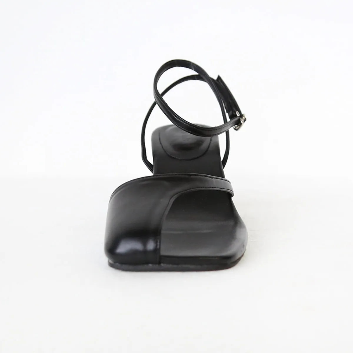 アシメカットストラップサンダル